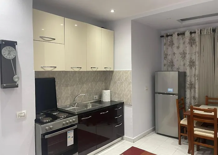 E&b Cosy * Тирана